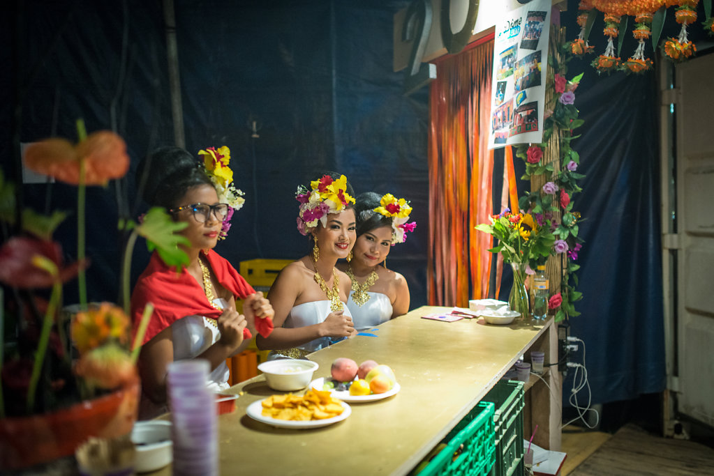Day  6 Backstage: Thai dancers at the Dome’s bar Backstage